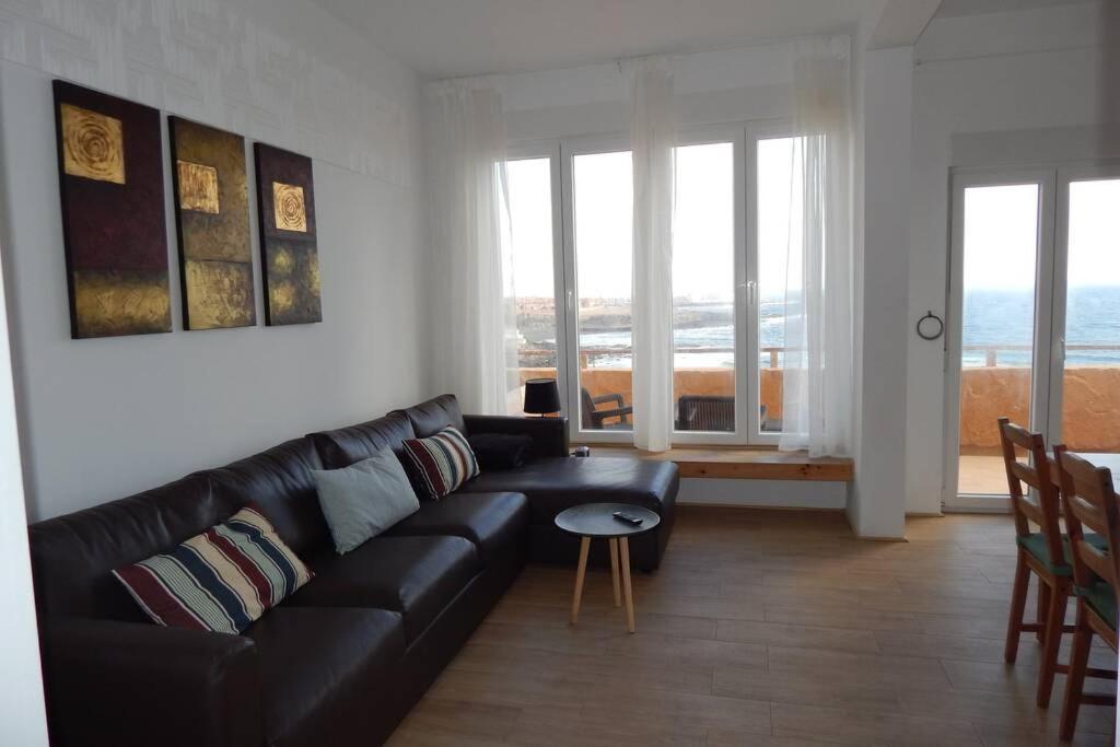 Big, Large Cozy Apartment With Sea View Ask For Additional Bedroom As An Extra Option Telde Exterior foto